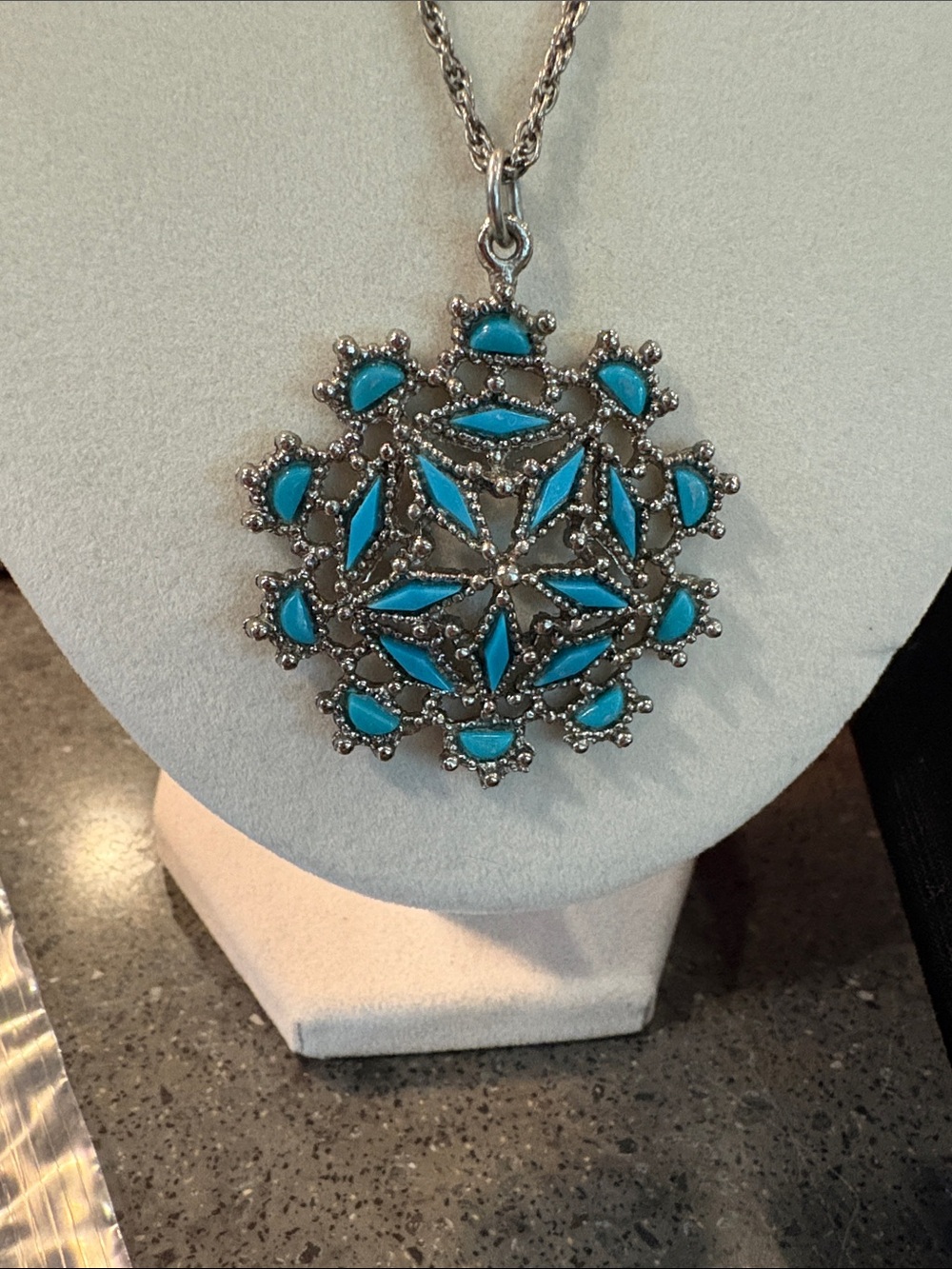 Turquoise Floral Medallion Pendant Necklace - Silver Tone